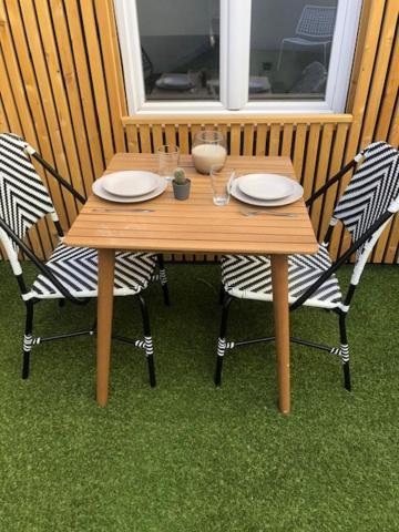 Un Coin De Verdure Dans Le Centre De St Etienne Apartment แซงต์-เอเตียน ภายนอก รูปภาพ